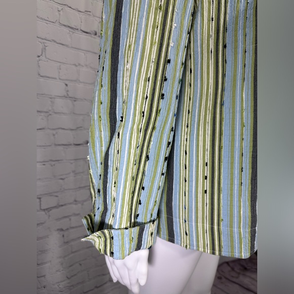 Drapers and Damon’s button down women’s shirt - Picture 5 of 6